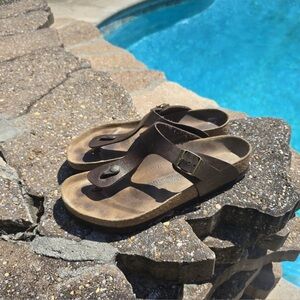 Birkenstock Gizeh sandals